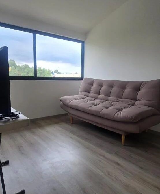 cuarto con sillon