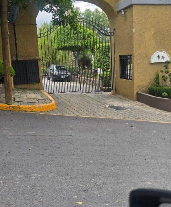 entrada a la casa